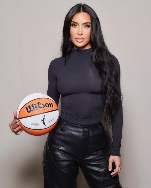 Kim Kardashian繼續拓展商業版圖！個人品牌SKIMS成為NBA官方指定合作內衣品牌