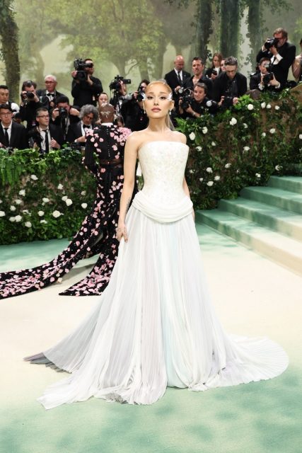 Met Gala 2024｜從紅地毯禮服尋找婚紗靈感！極簡、龐克、波希米亞、浪漫夢幻風格一應俱全