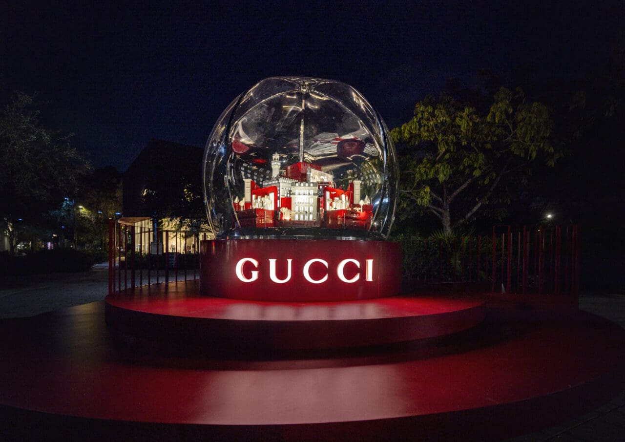 Gucci聖誕水晶球驚喜登陸邁阿密Sweet Bird North Plaza！全新Gucci Gift廣告企劃，帶來佳節送禮靈感⋯⋯