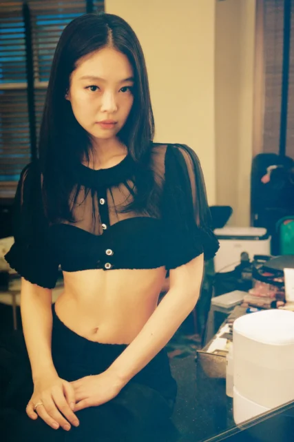 獨家揭開Jennie「The Ruby Experience」巡演幕後秘辛！大談首次獨自巡演、成為Chanel 25手袋代言人心得